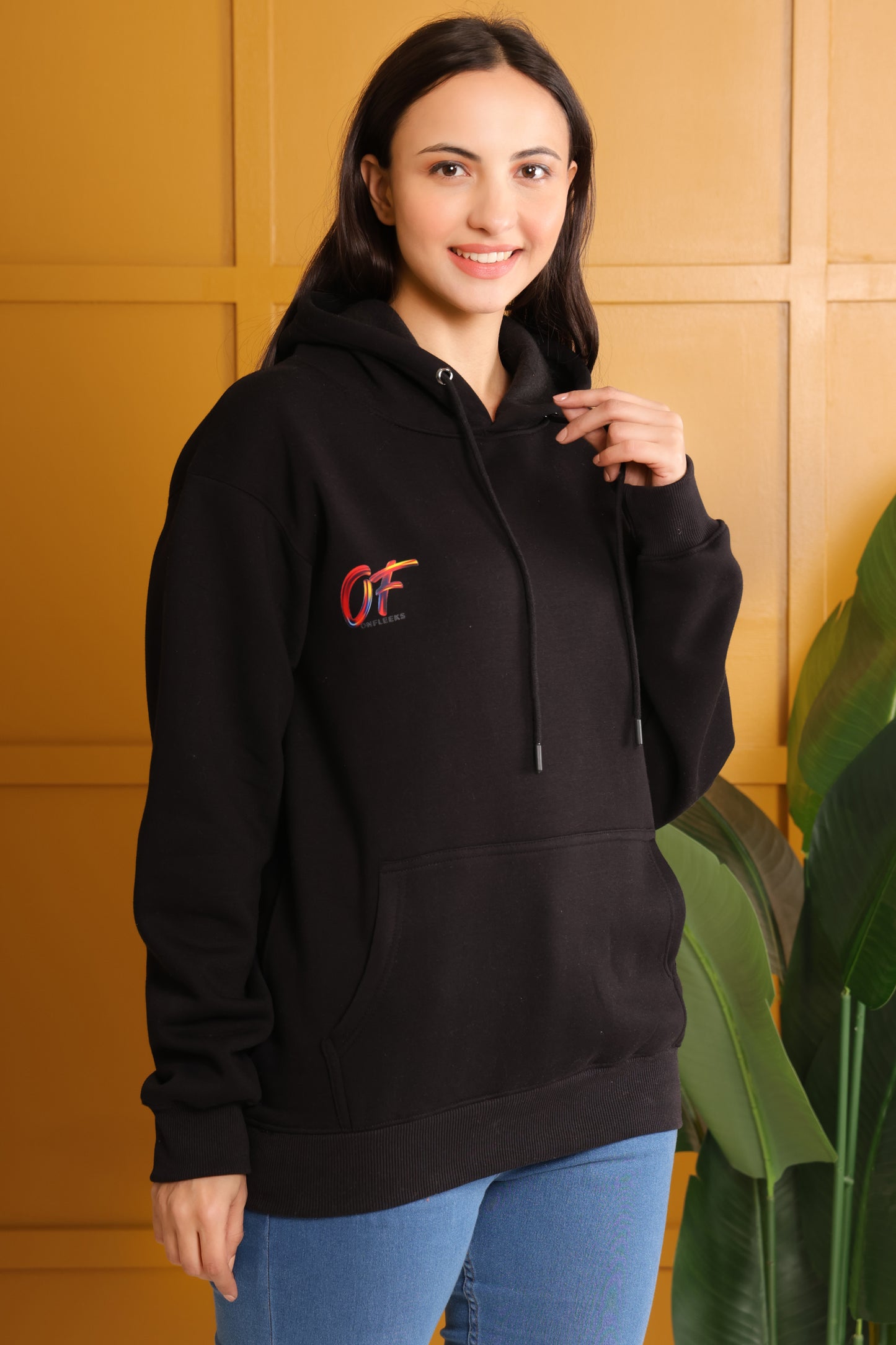 Scarlet Muse Hoodie Black